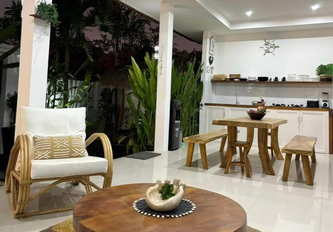 The Captains Villa Lembongan Extérieur photo